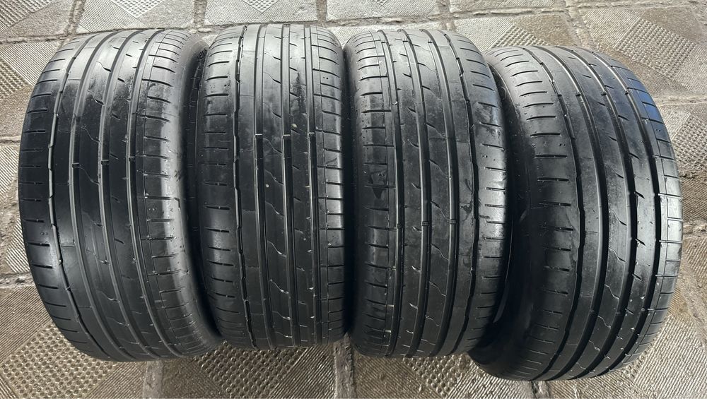 255/45R19-4шт Hankook оригінал із Німеччини в новому стані!