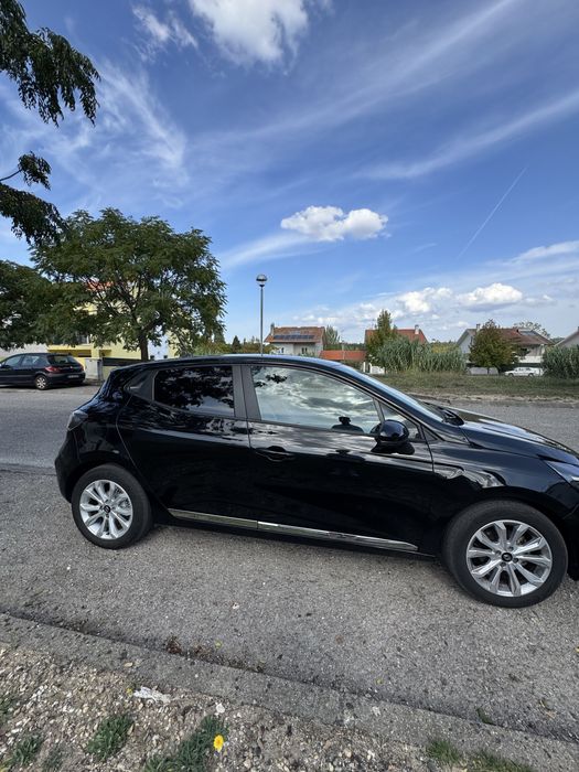 Renault Clio Preto 22/01/2024