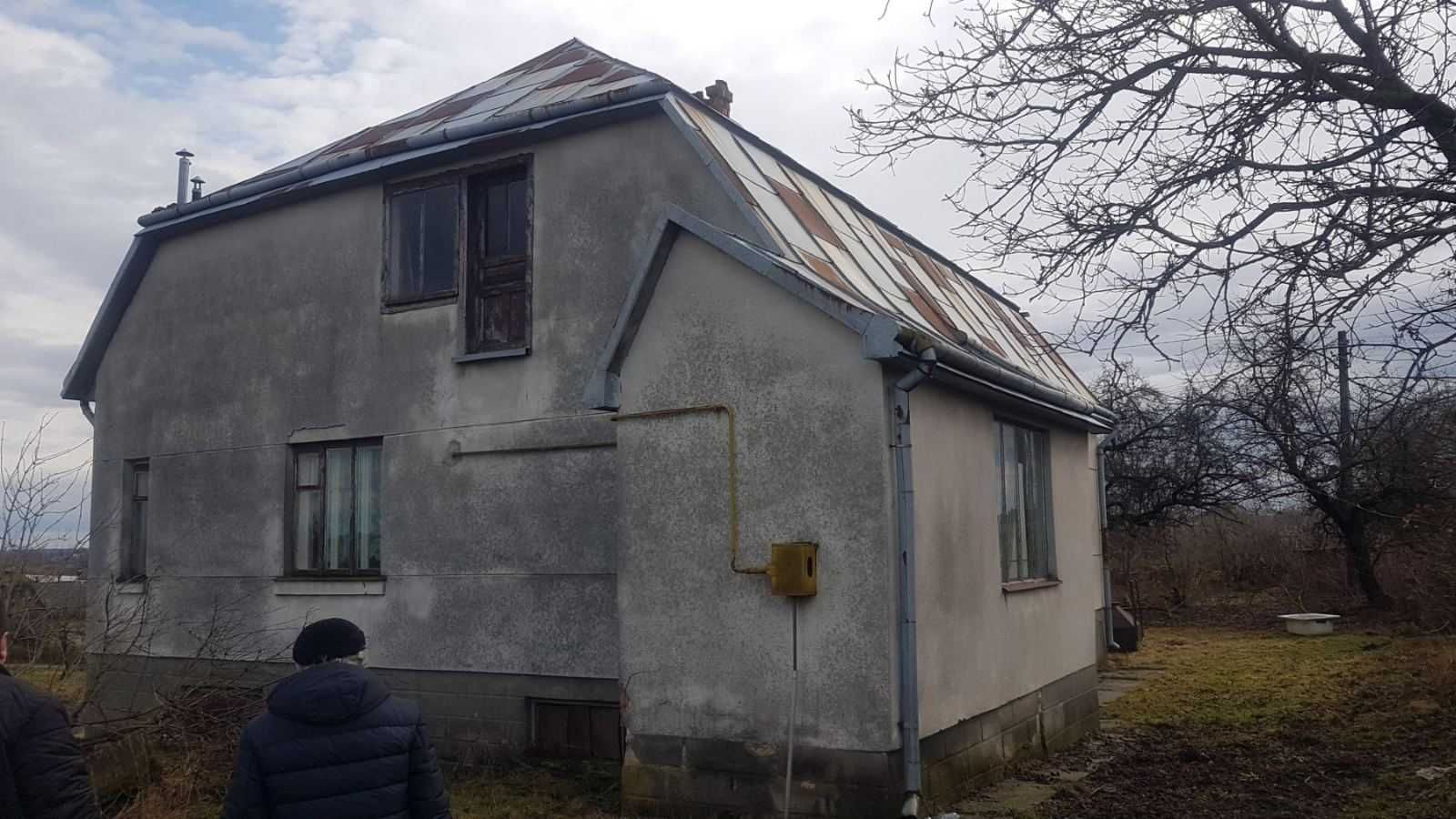 Продаж будинка та земельної ділянки в селі Зошиці