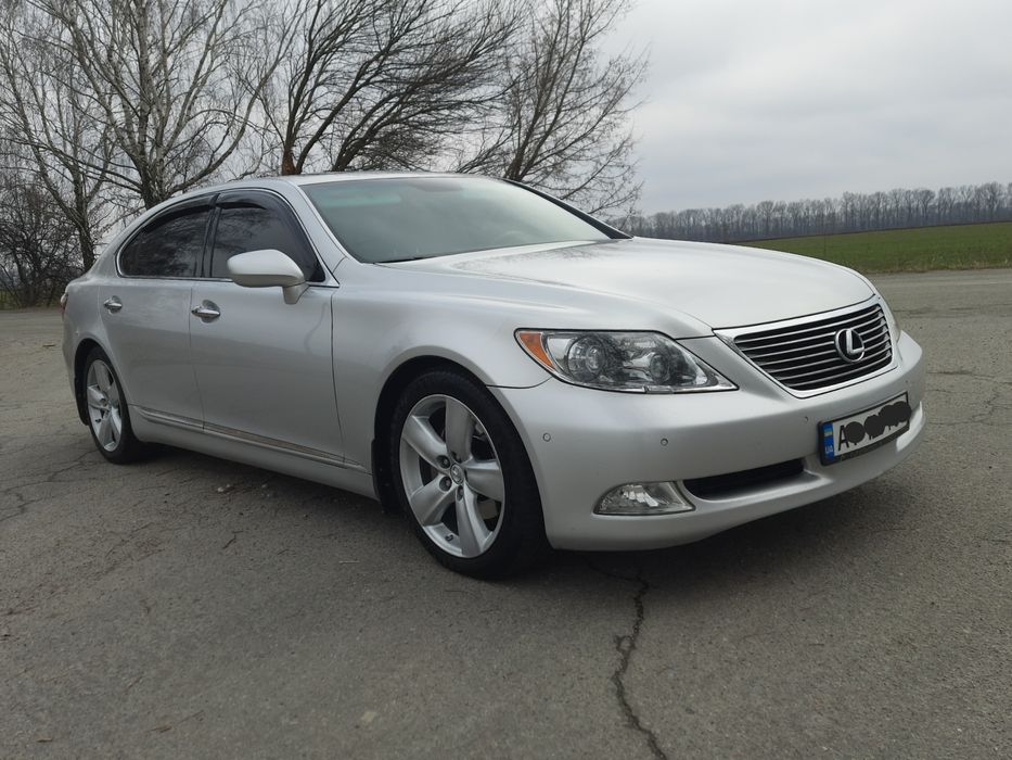 Lexus LS 460 Long