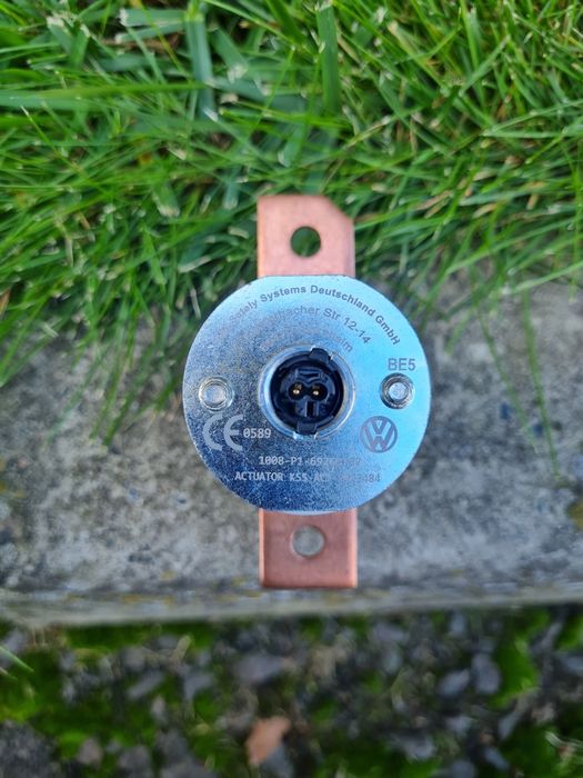 Продам пиропатрон оригинал vw id4 11K915463B 11K915463C новый