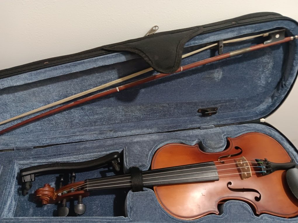 Violino semi novo