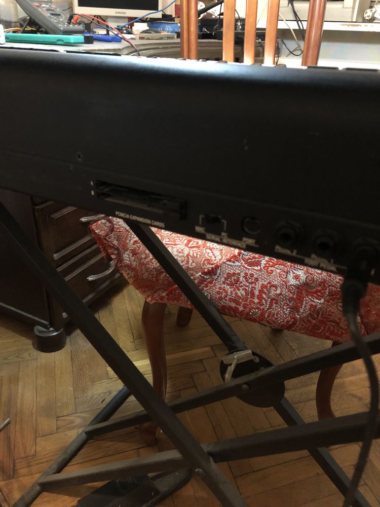 Alesis QS8.1 синтезатор 88 клавішів молоточкові