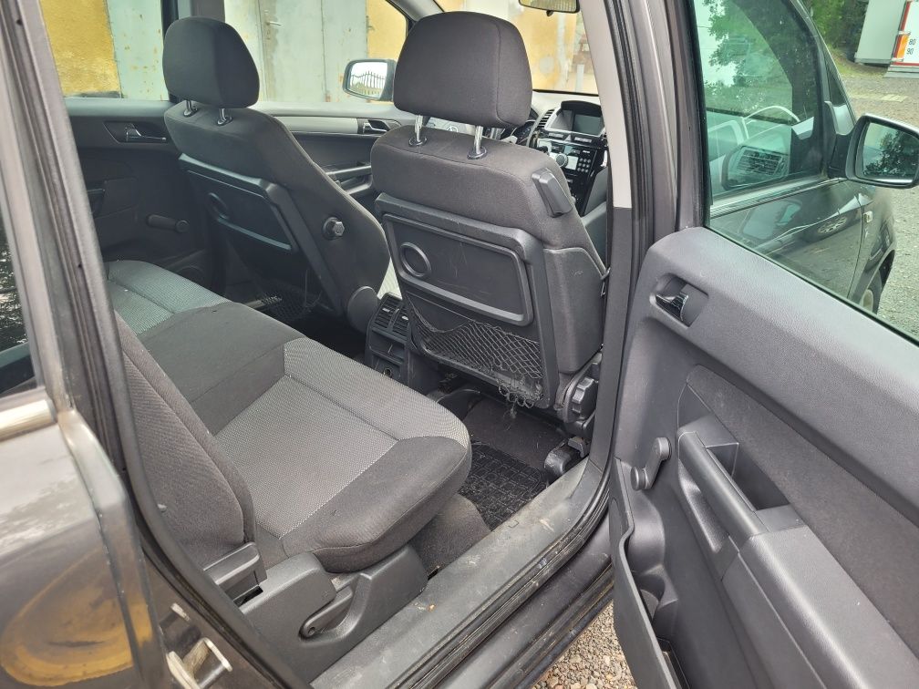 Zafira 1.9 on 7 miejsc
