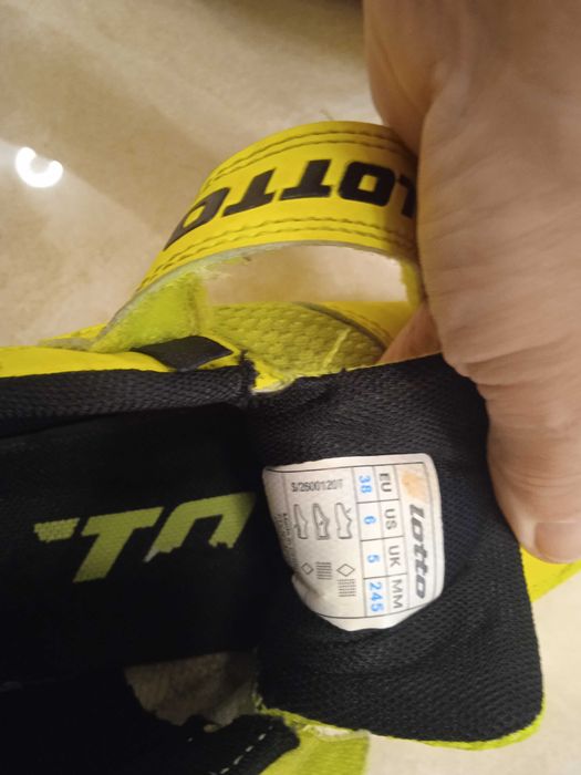 Buty chłopięce LOTTO
