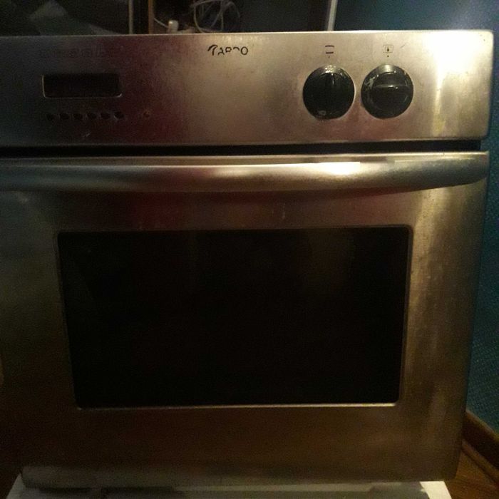 990 грн. Духовка вбудована ARDO, б/в