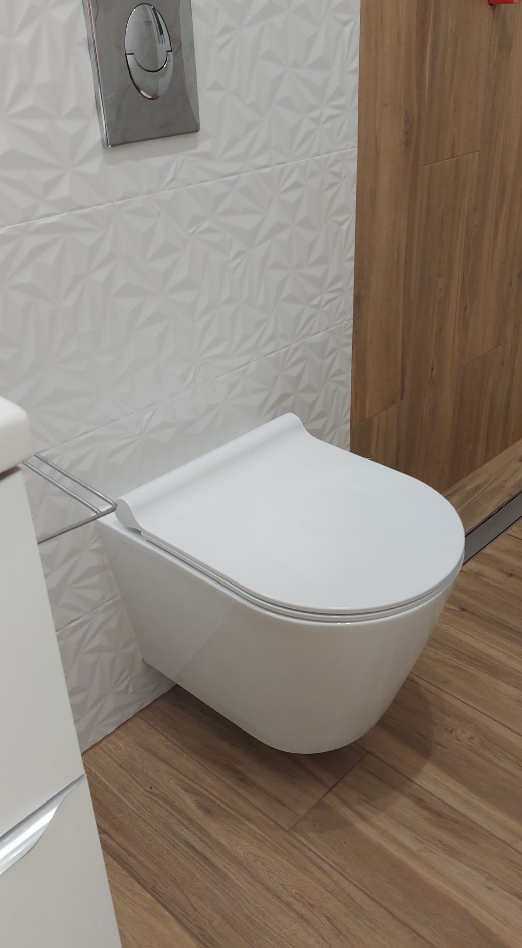 Toaleta misa WC podwieszane stelaż