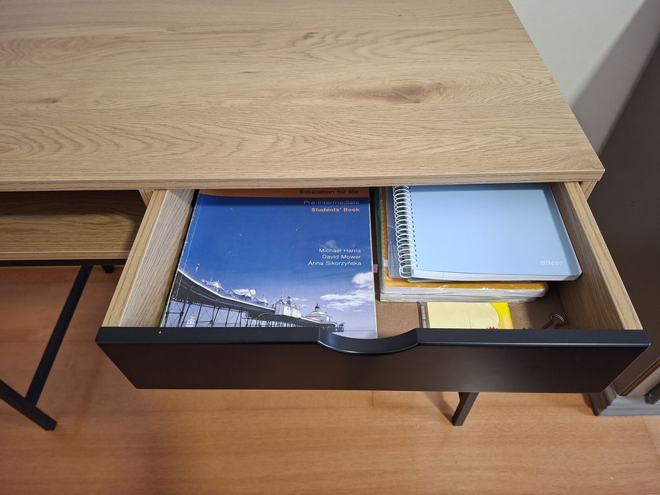 Sectetaria tampo em madeira