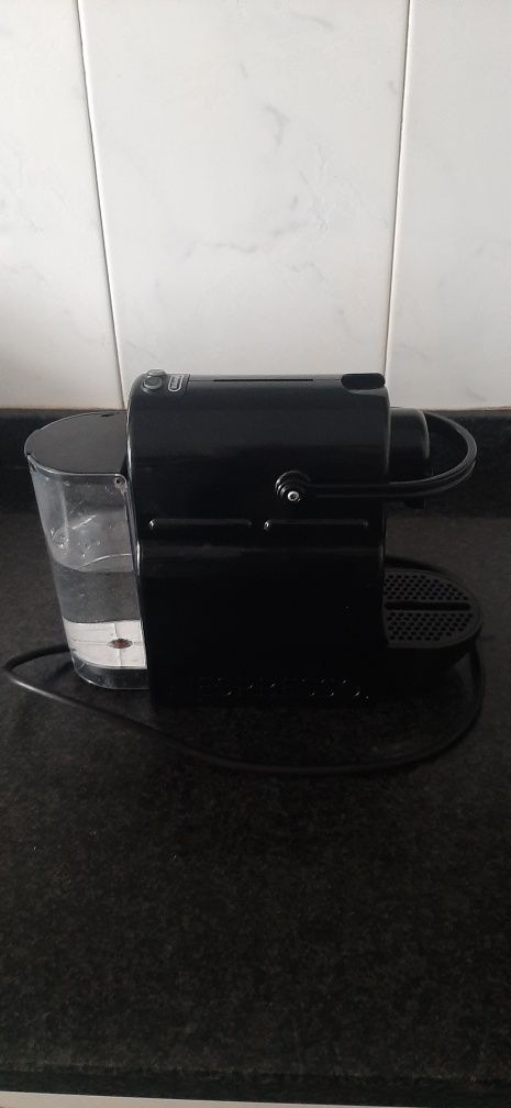 Maquina cafe DELONGHI Nespresso