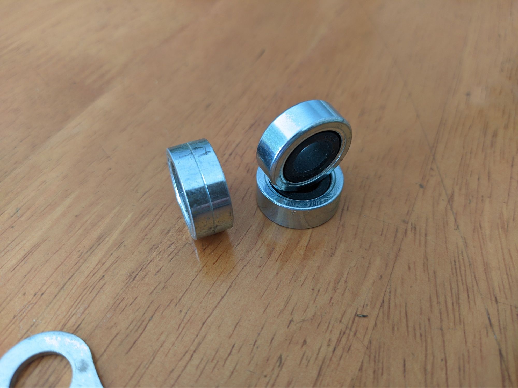 Nakrętki, podkładki Shimano, Sram, Sturmey-Archer