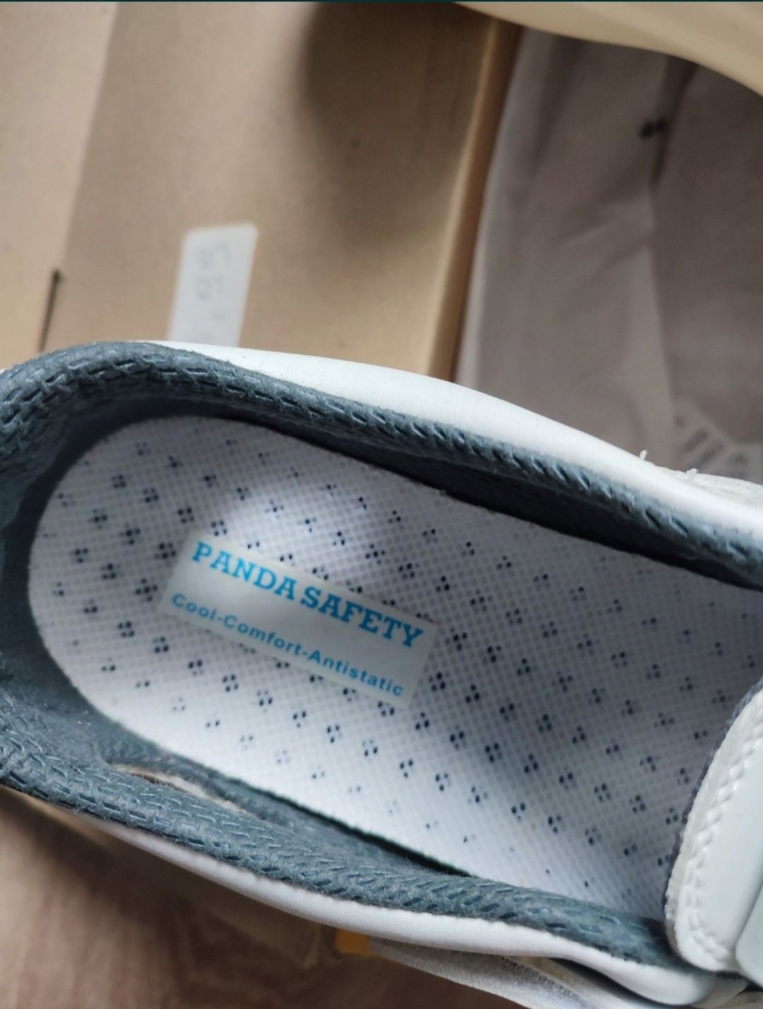 Włoskie buty robocze typu  S1 SRC PANDA LYBRA