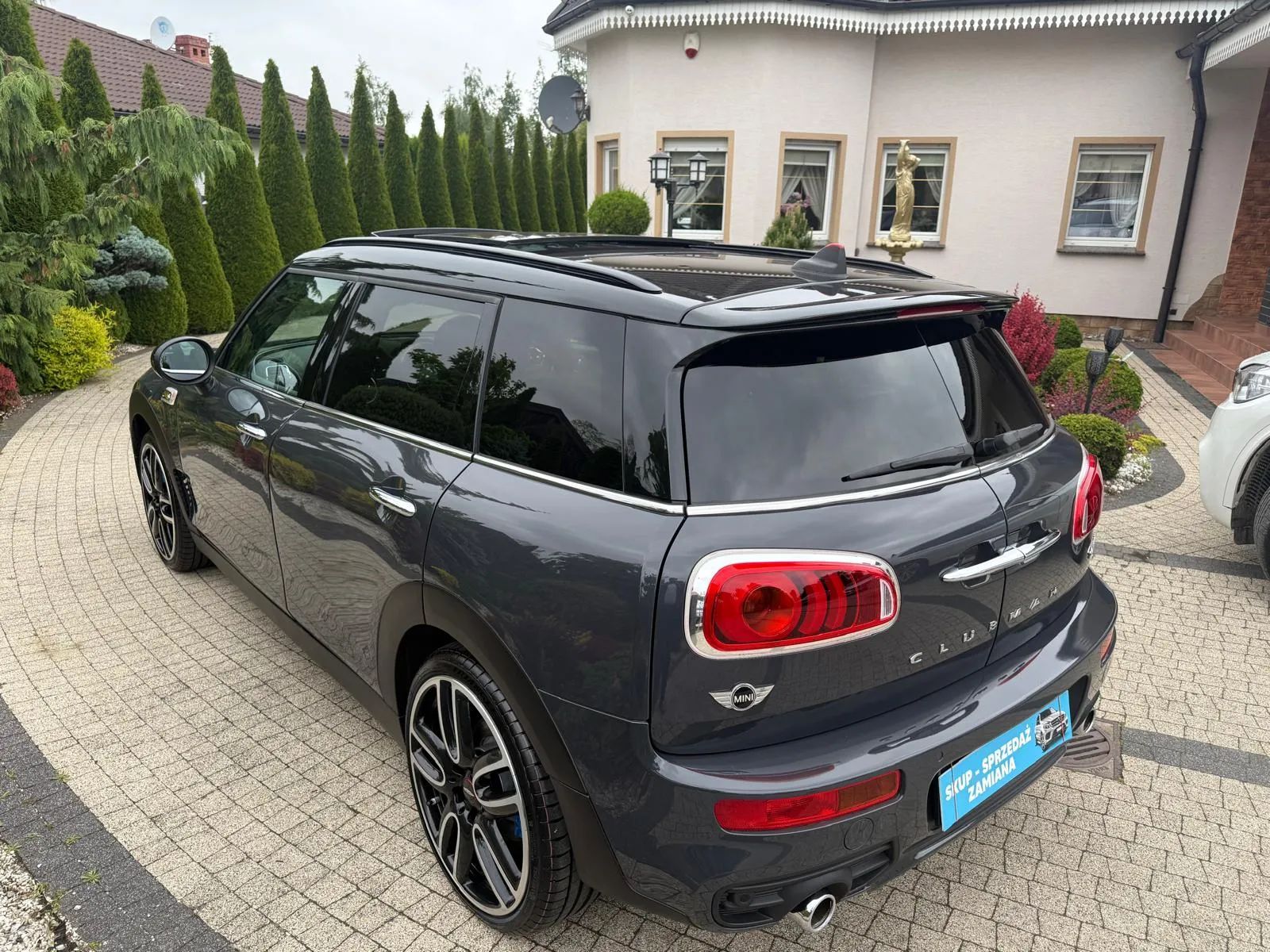 MINI Clubman John Cooper Works, Możliwość zamiany, Full wersja