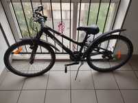 czarny rower Haro