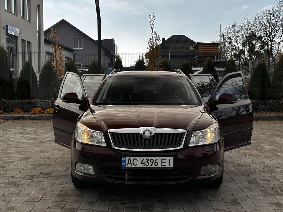 Skoda Octavia A5 гарний стан, ідеальна техніка, добра комплектація.