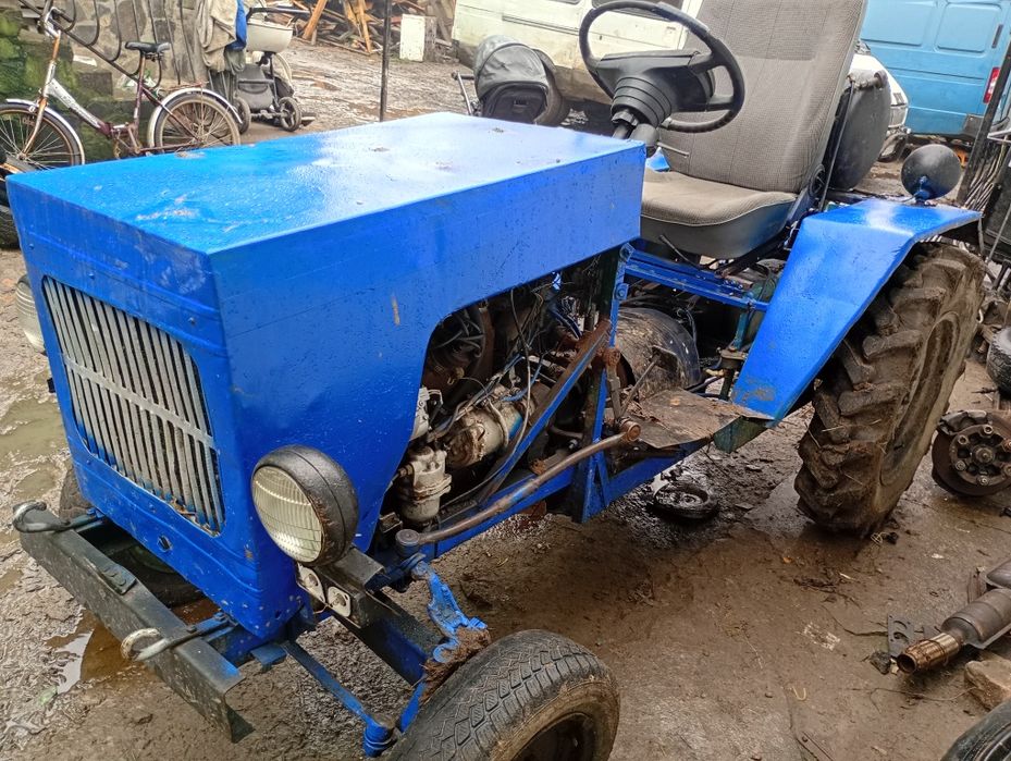 Продам терміново трактор