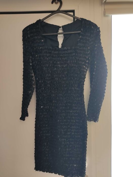 Vestido nove de lantejoulas