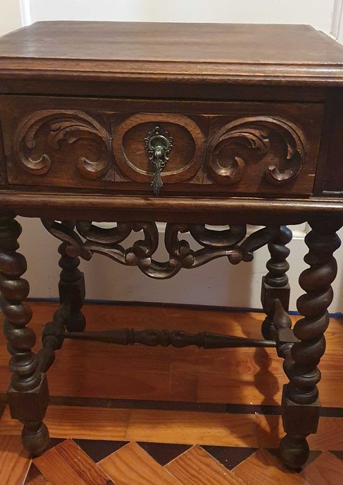 Mesa de cabeceira-Oportunidade