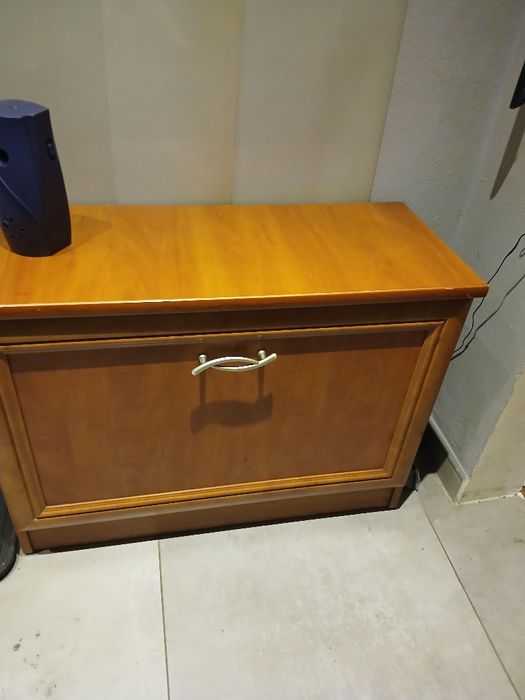 Szafka na buty z wieszakiem  do przedpokoju