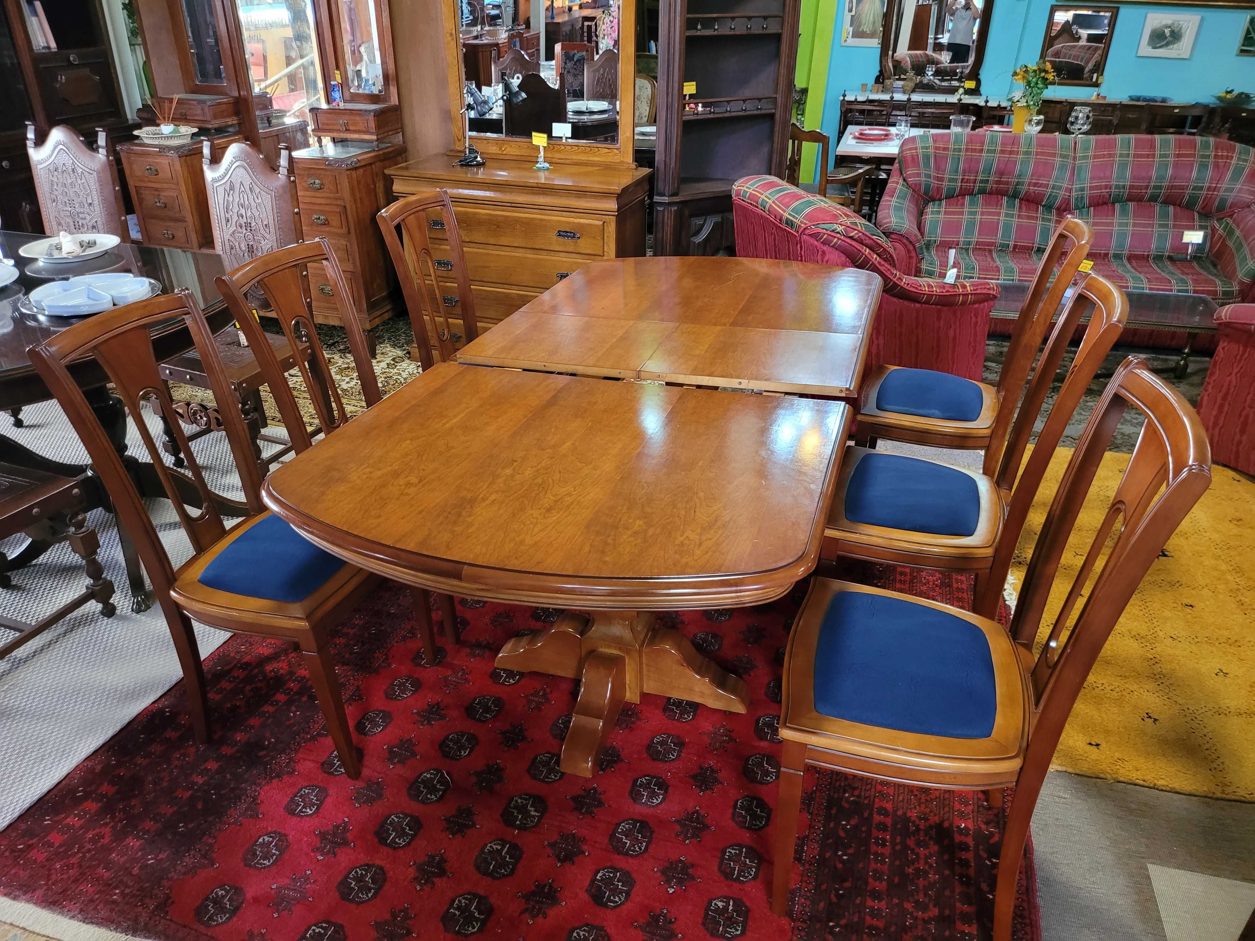 Cadeiras de sala em madeira maciça - Algumas m