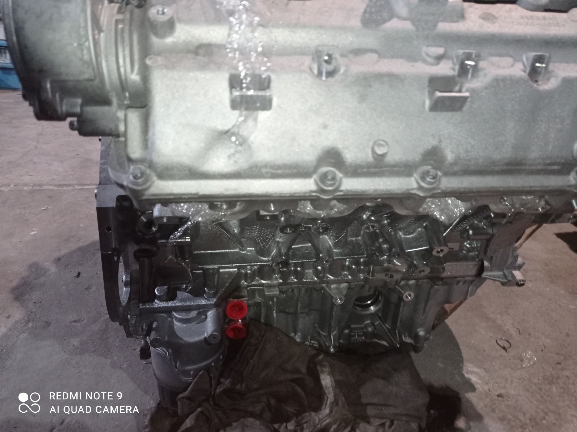 Silnik 4.4B V8  n63b44b. BMW