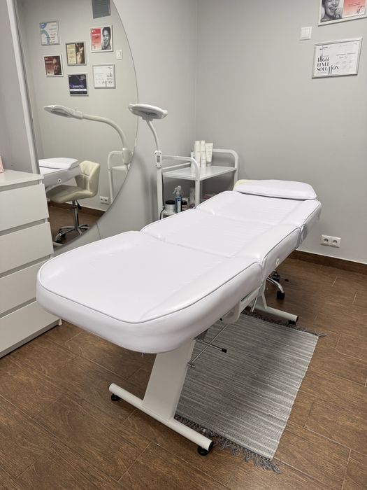 Косметологічна кушетка