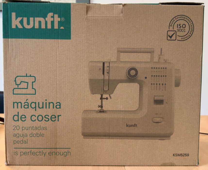 Máquina de Costura Kunft com 20 Pontos