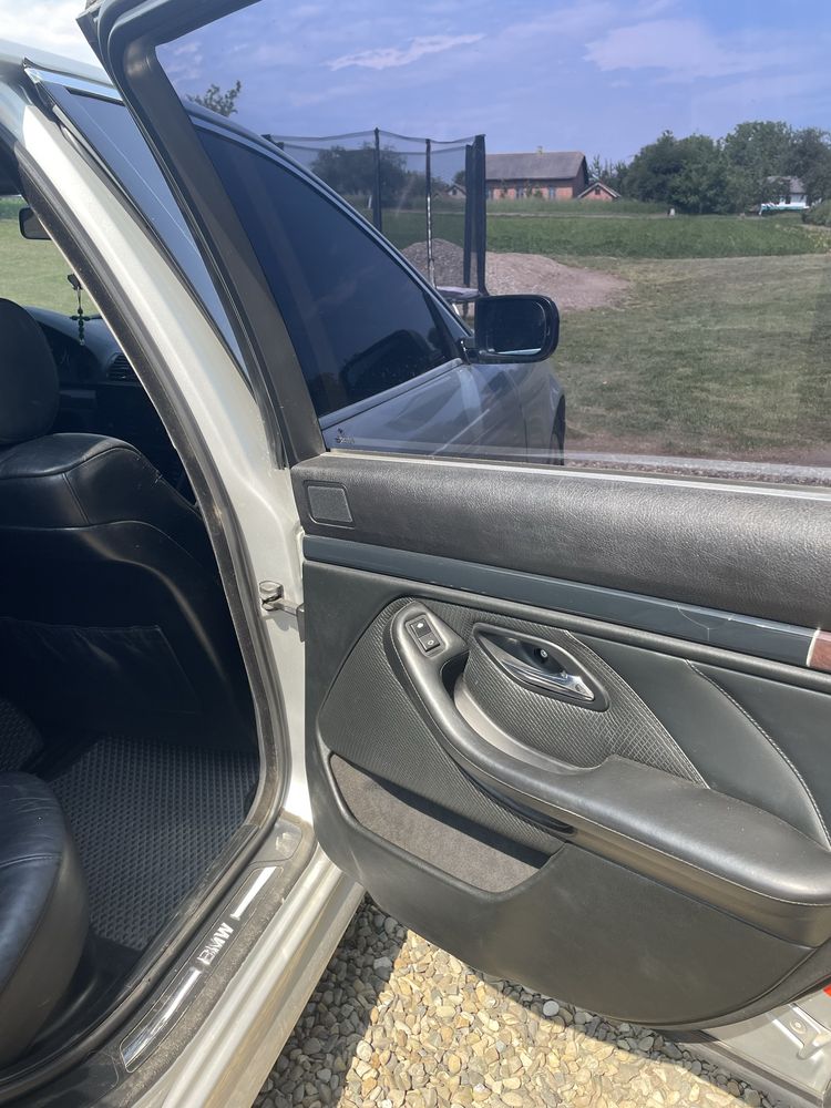 Продаю BMW e39 3.0