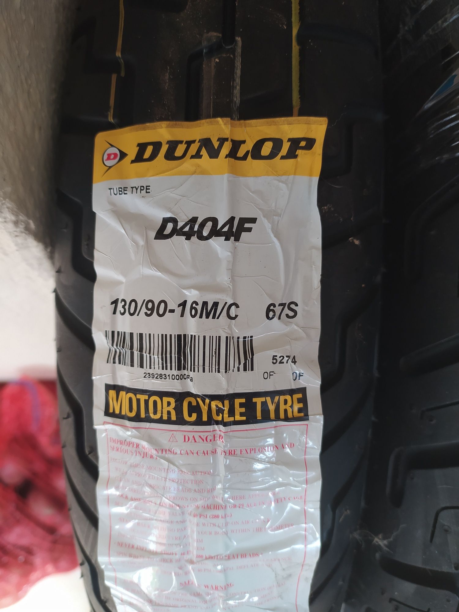Pneus moto Dunlop para chopper.