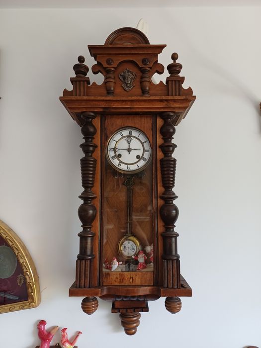 Stary duży drewniany zegar ścienny z XIX wieku antyk zegar antyczny