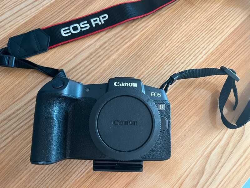 Aparat Canon Eos RP + RF 24-105mm f/4-7.1 IS STM