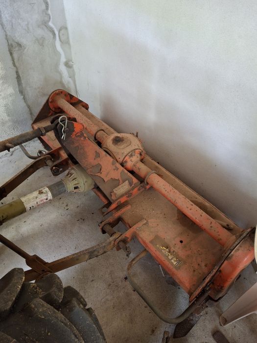 Trator massey ferguson 1020