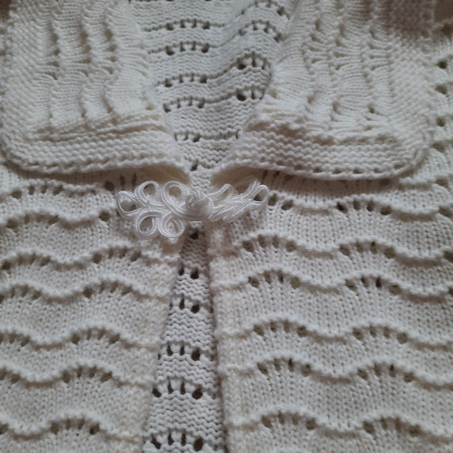Sweterek biały komunijny 134