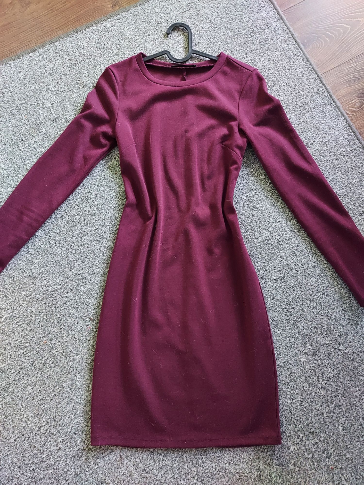 Dopasowana sukienka Sinsay | sukienka ołówkowa XS