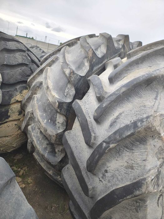 Opony rolnicze 710/70R42 Pirelli PHP:70