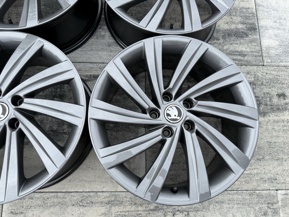 JAK NOWE Felgi Oryginalne SKODA 18” 7.5J ET48 Octavia Superb Karoq