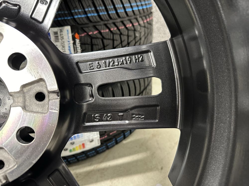 Nowe oryginalne koła zimowe alufelgi 19 BMW X1 U11 iX1 X2 U10 iX2