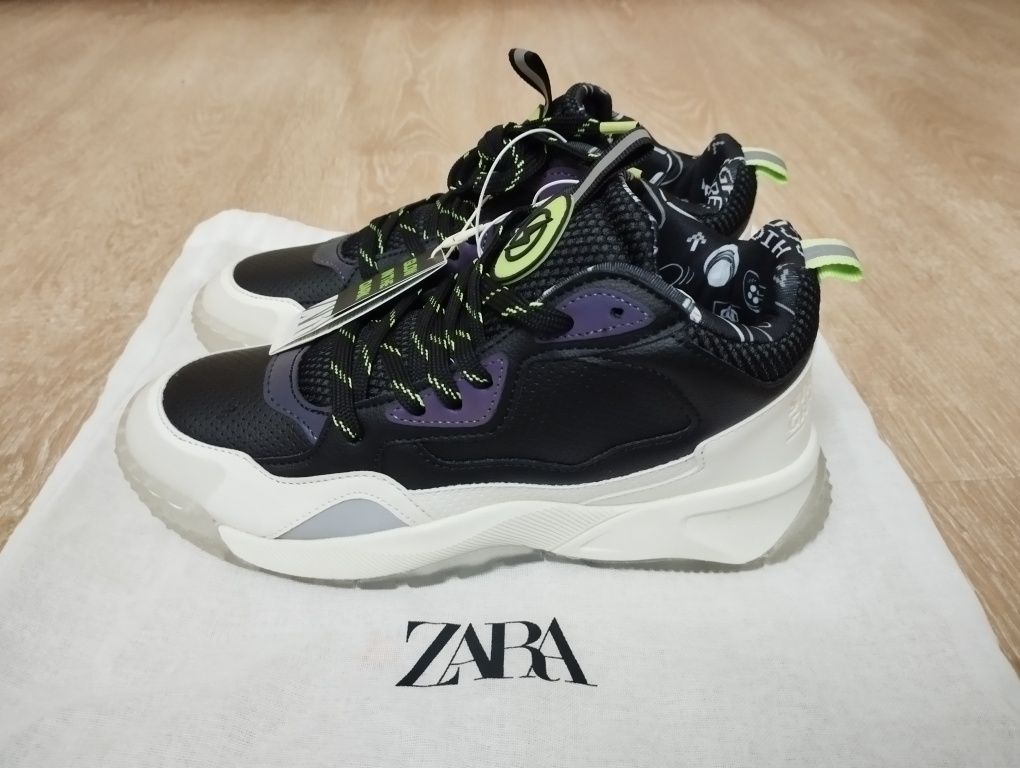 Крутецькі кросівки Zara для хлопчика або дівчинки, 37 розмір