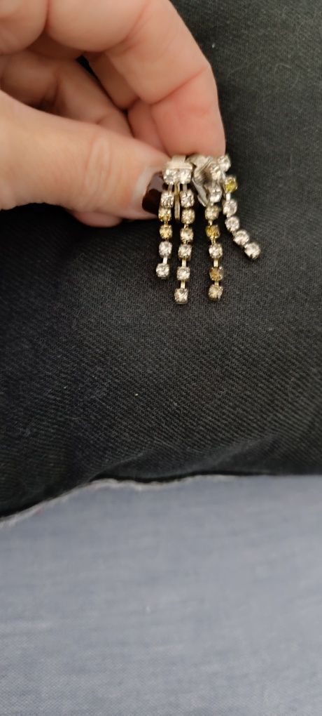 Brincos de mola usados