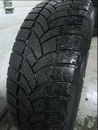 Opony zimowe wzmacniane 235/65 R16