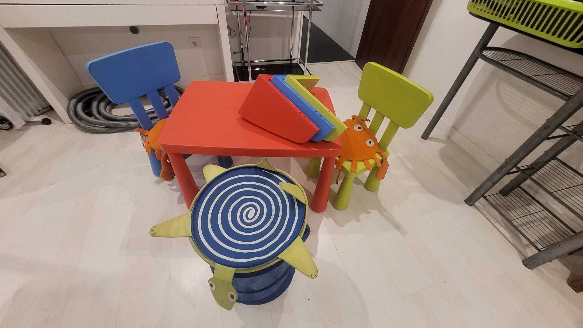 Conjunto Mesa, Cadeira, Prateleira e cesto