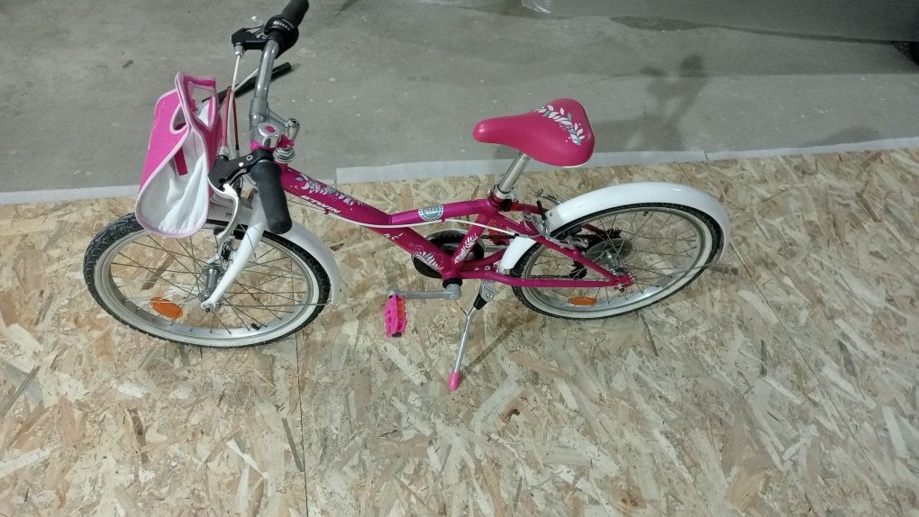 Bicicleta menina