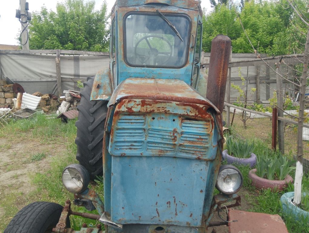 Трактор т 40 з навісом