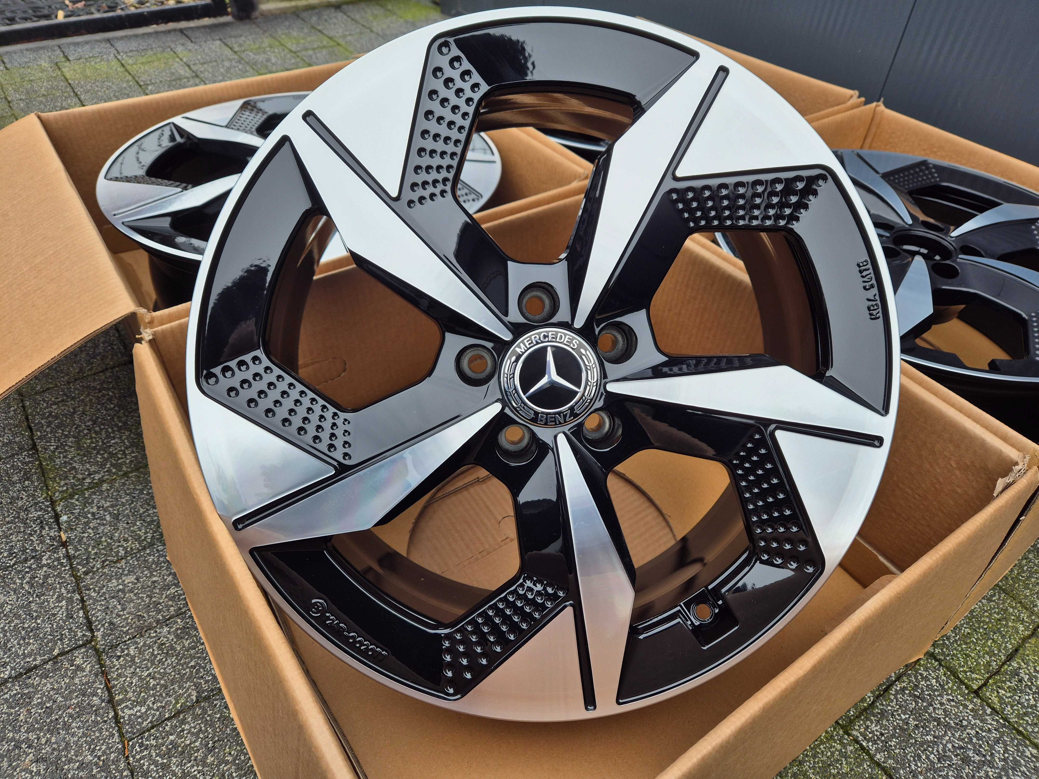 Felgi 19 do MERCEDES EQA , EQB , GLA , GLB , CLA V-klasa, Vito 5X112