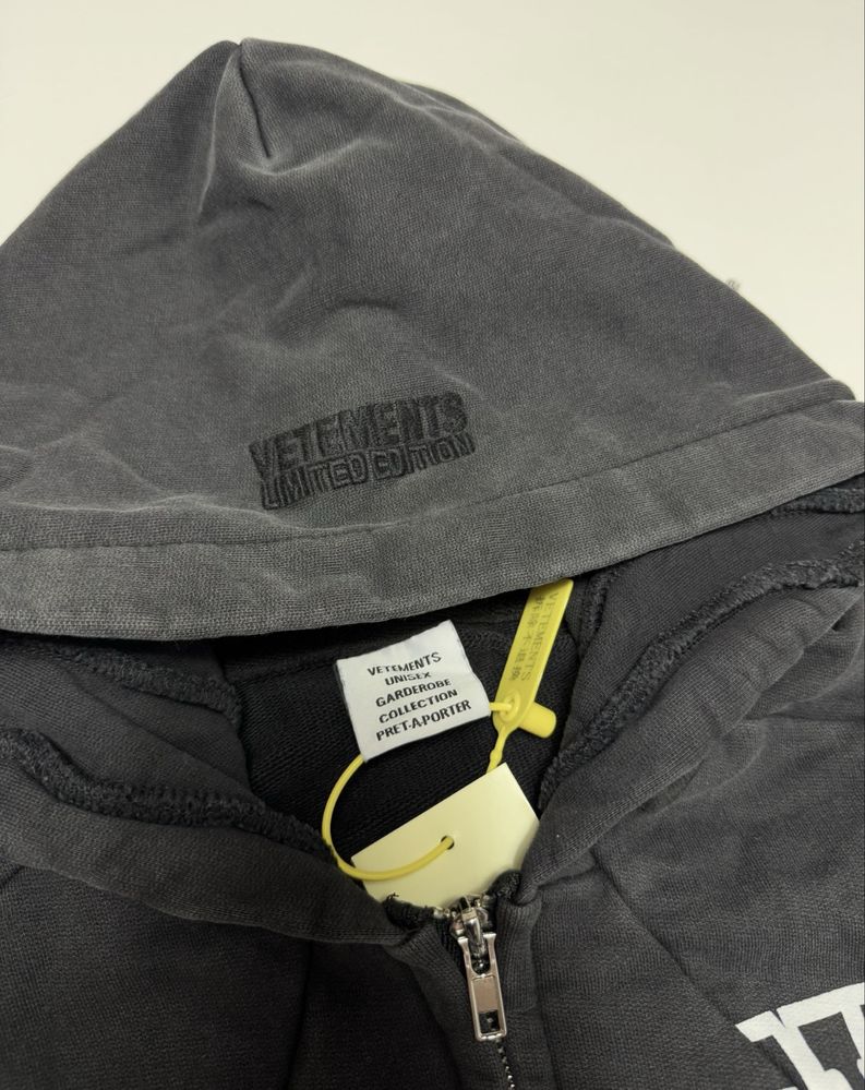 Зип худи Vetements Deconstructed Limited Edition zip hoodie худи