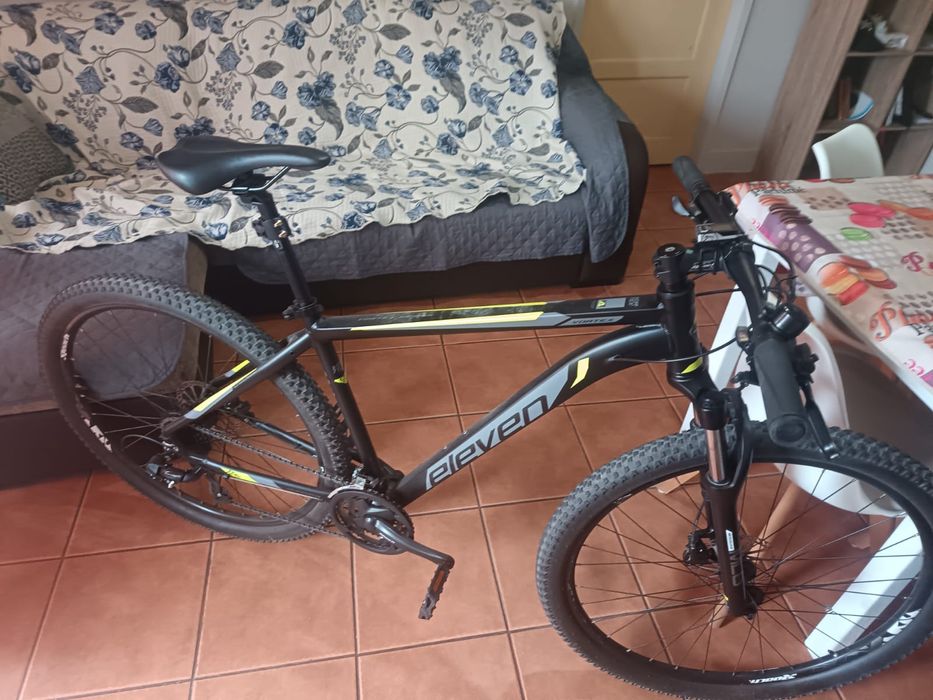 Vende se bicicleta