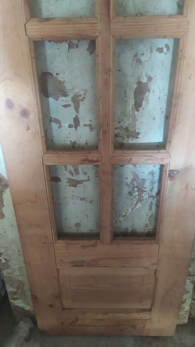 Двері міжкімнатні дерево