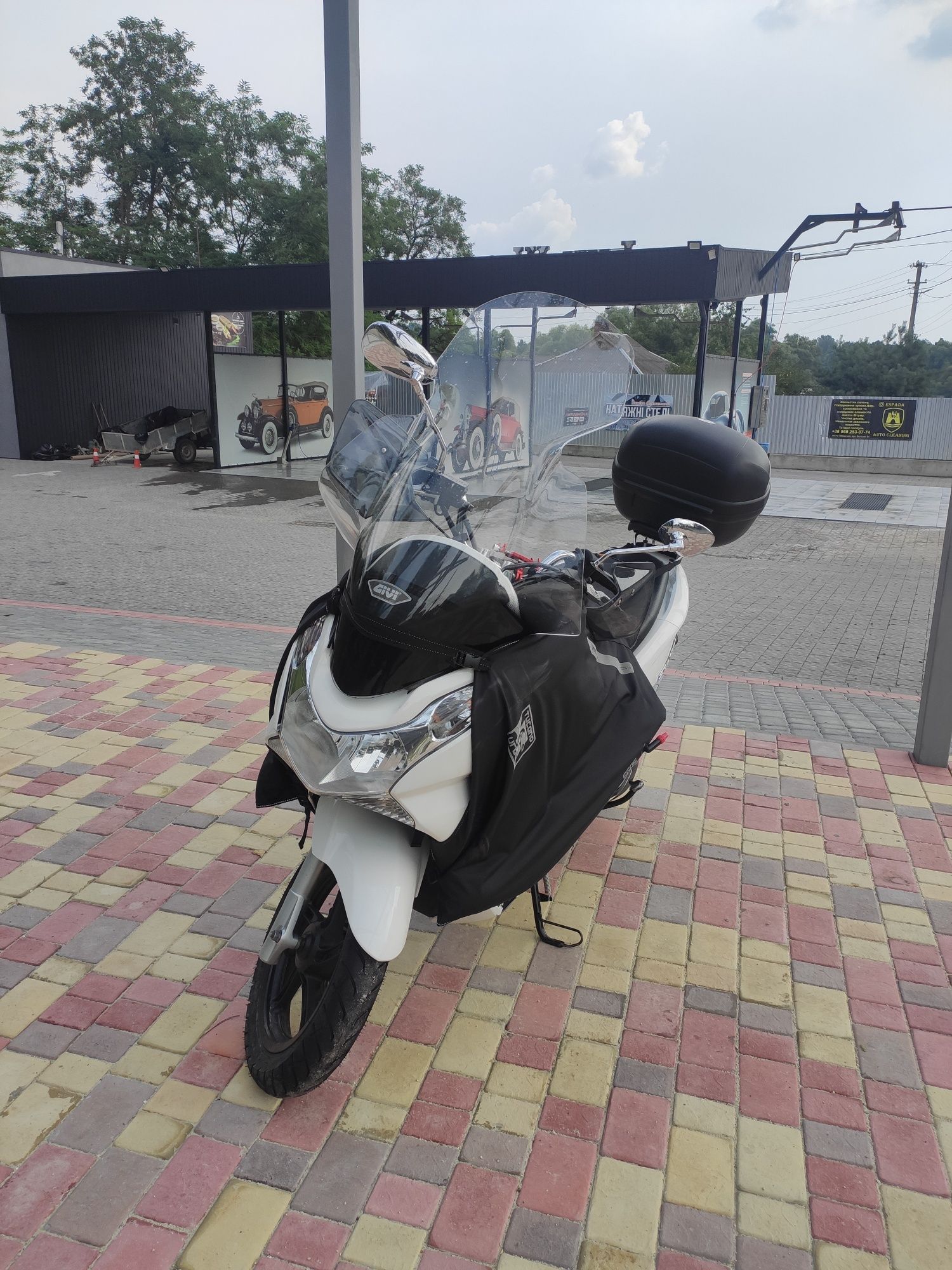 Скутер Honda pcx 150