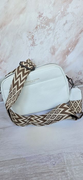 Сумка шкіряна біла, сумка кожаная белая на ремне. Сумочка, клатч.