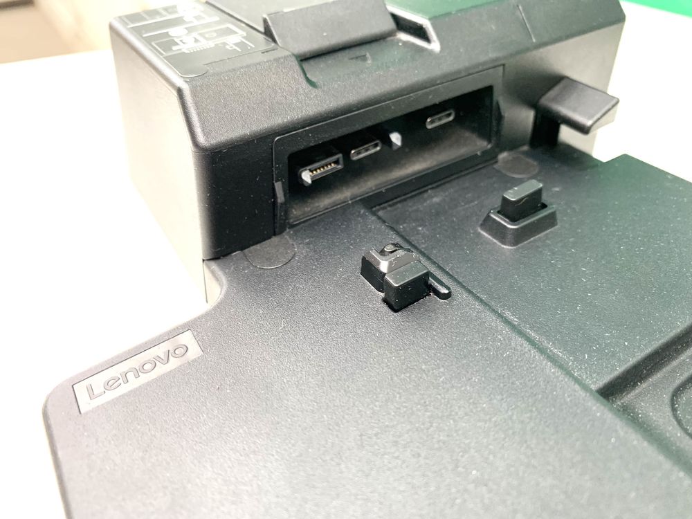 Докстанція порт-реплікатор Lenovo 40AJ Ultra Dock