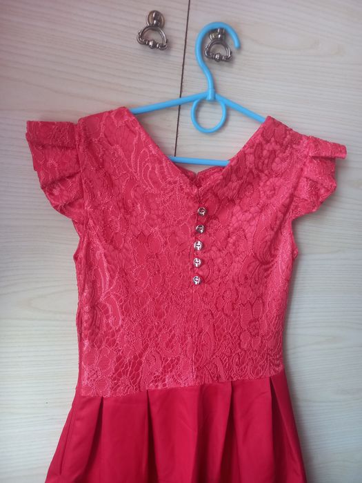 Святкова сукня плаття р.134-140 атласне